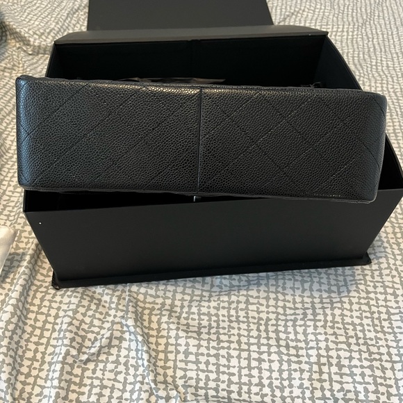 Chanel caviar jumbo flap shw - Picture 7 of 9